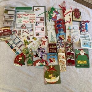 60 pieces of Vintage inspired Christmas gift tie-ons labels tags cards retro 3D